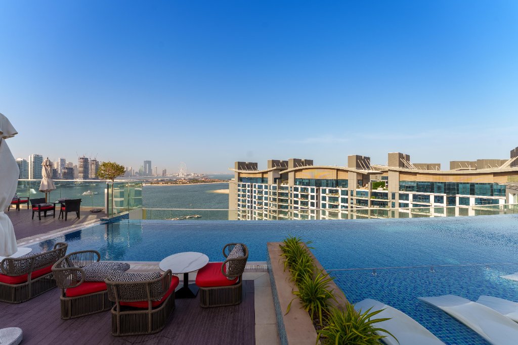 Infinity pool panoramic view