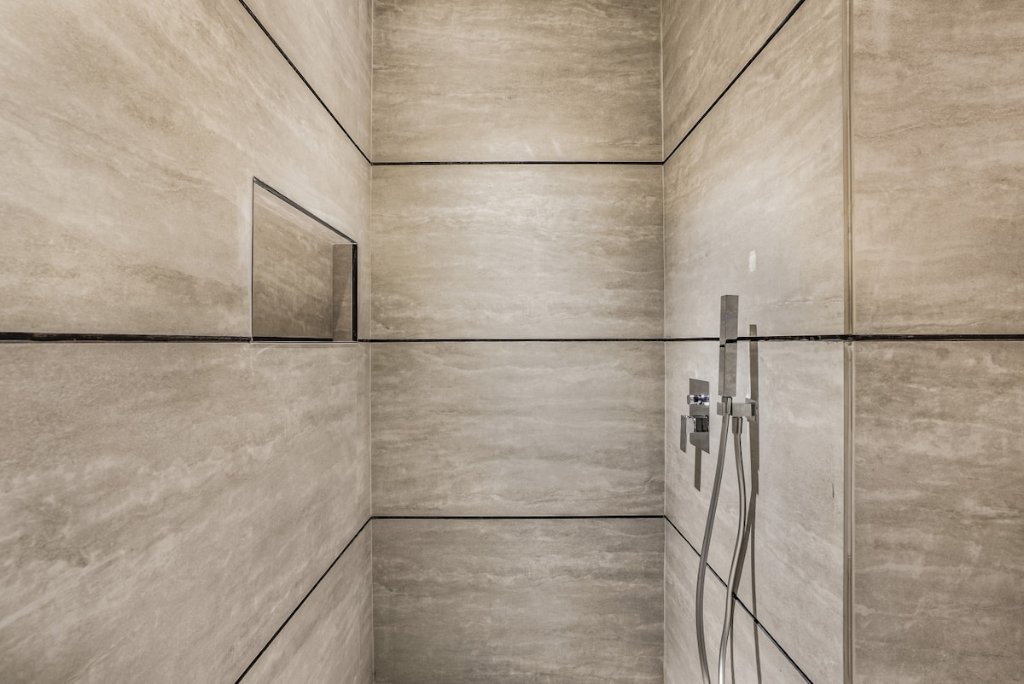 Walk in shower