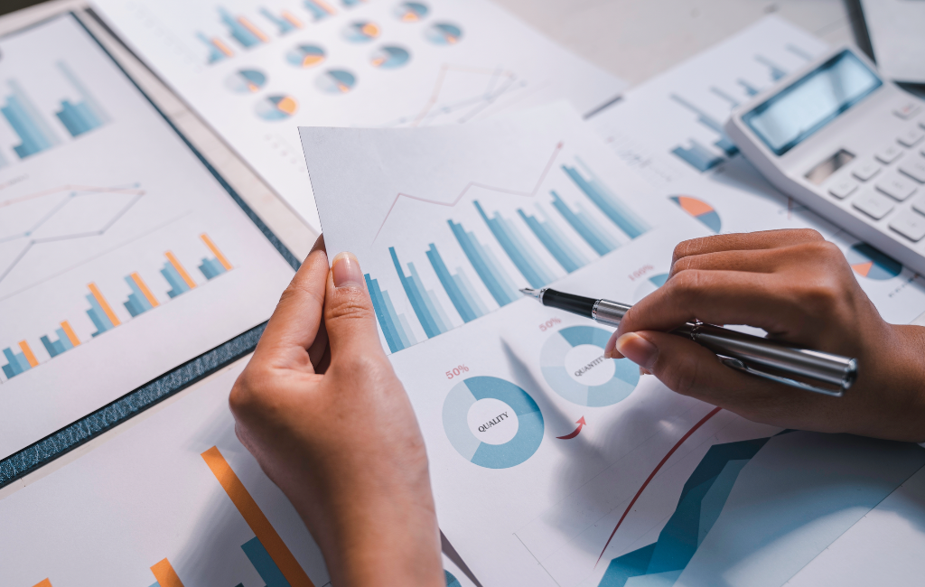 Live Reports & KPIs