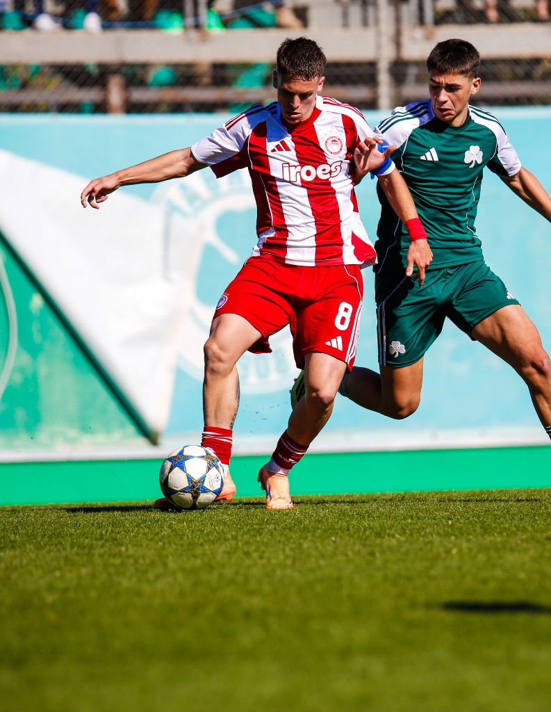 Alexandros driving forward vs Panathinaikos