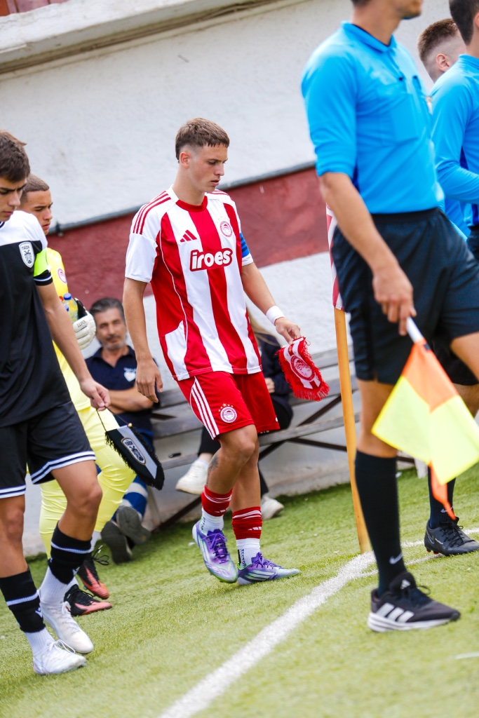 Alexandros leading the team out — Olympiacos