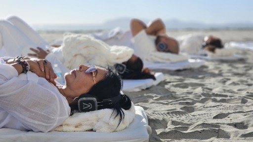 Guided-breathing experience on the beach