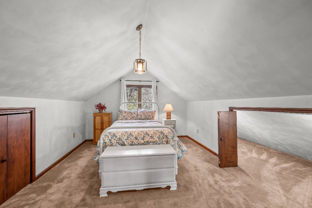 Upstairs bedroom 3