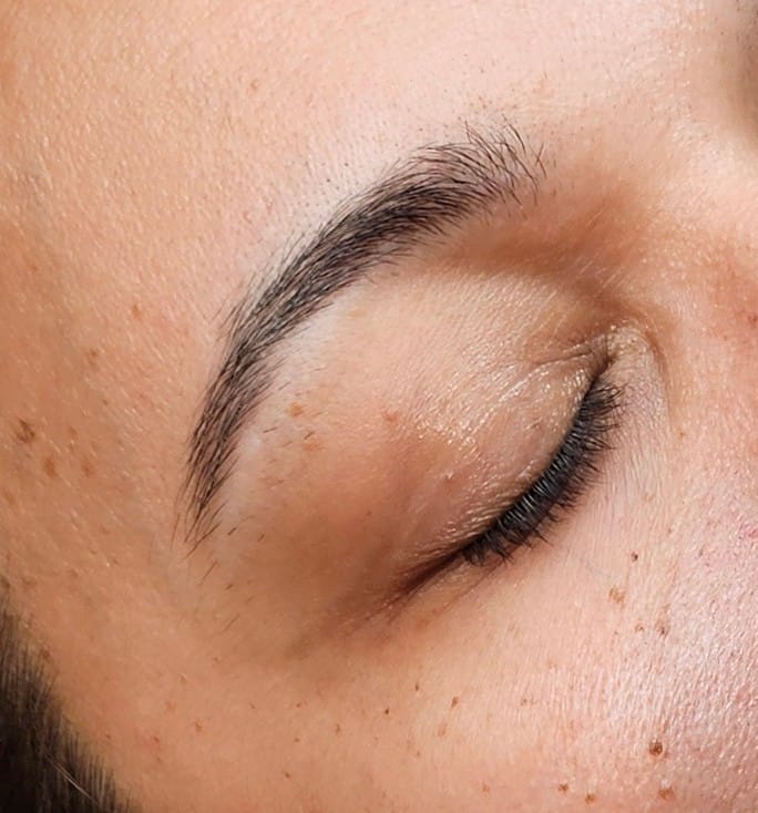 Laminación de Cejas - Antes