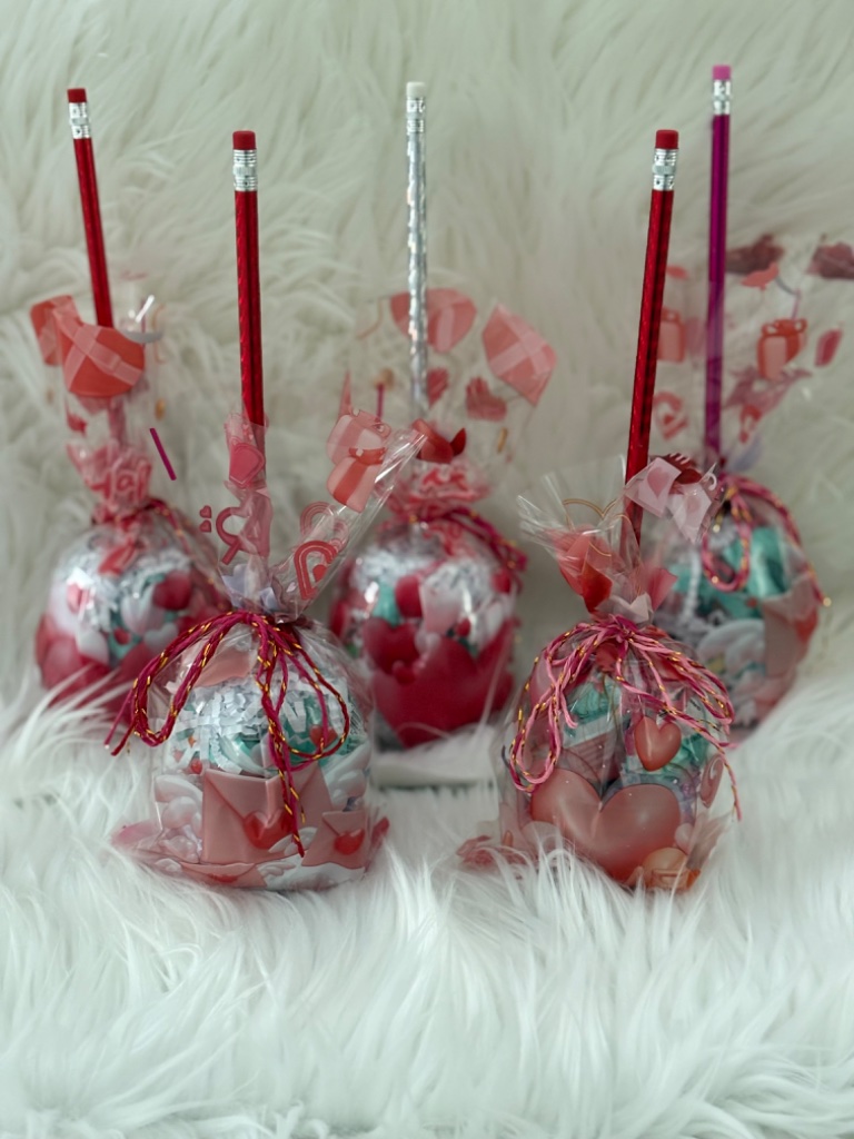 Valentine's Day Candy Apple Bags