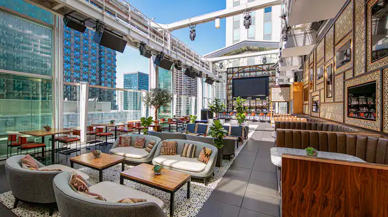 ROOF Rooftop Bar