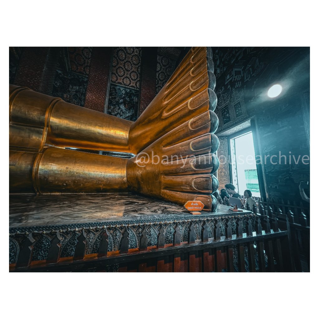 Golden feet of the Reclining Buddha at Wat Pho