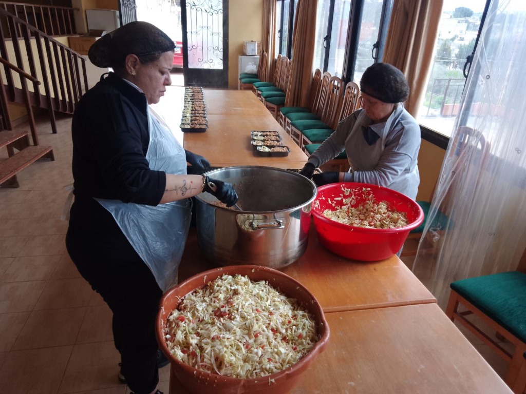 Hope in Action: Pop-Up Kitchen to Feed Families in Need