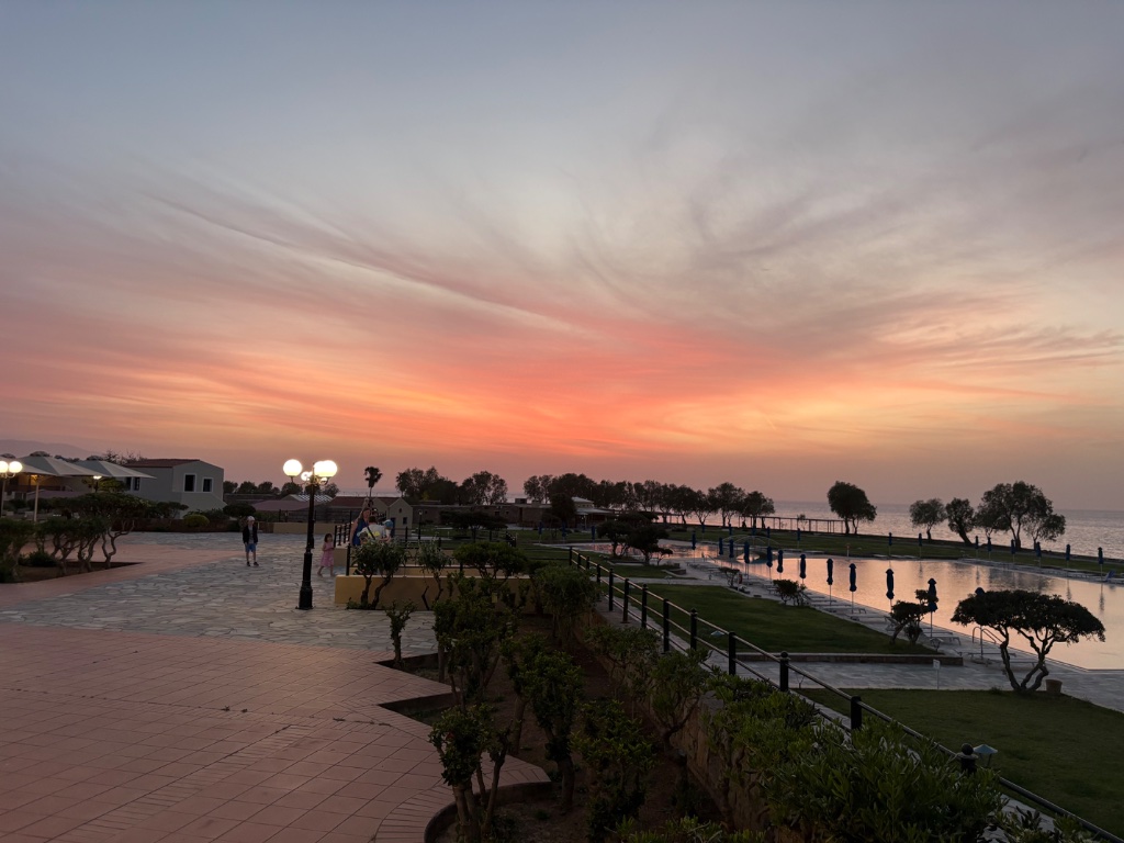 Tennis and padel holiday resort