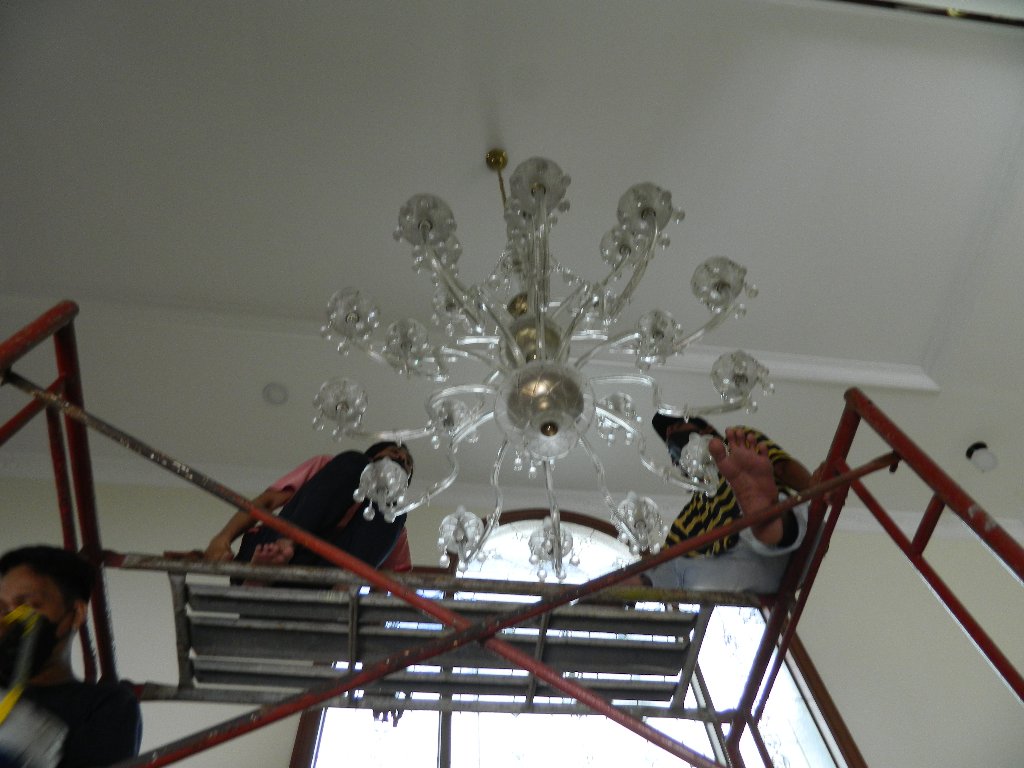 Jasa Cuci Lampu Kristal Jakarta Barat Profesional & Terpercaya | 085882578325