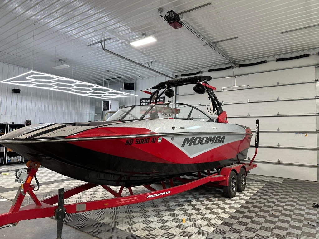 Moomba — Marine Detail