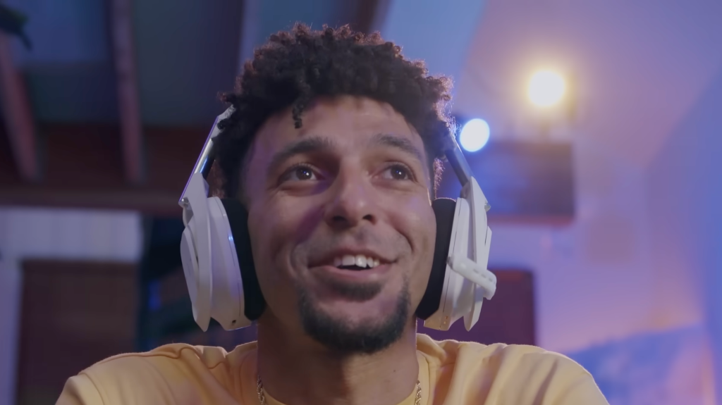 Close-up headphones