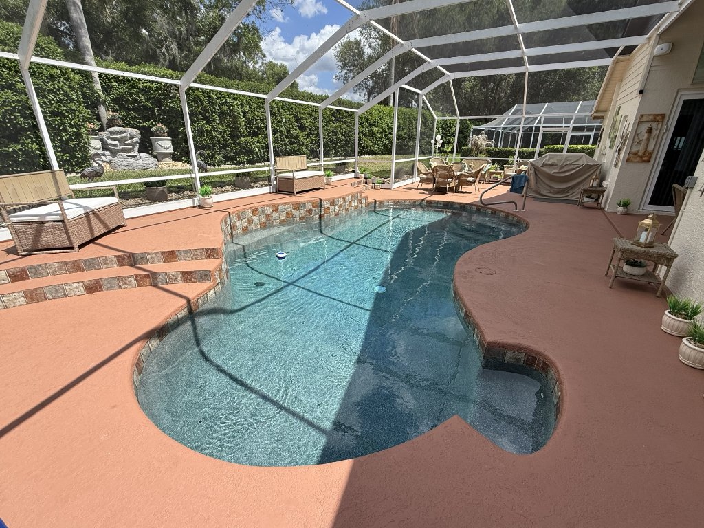 Freeform Pool with Spa