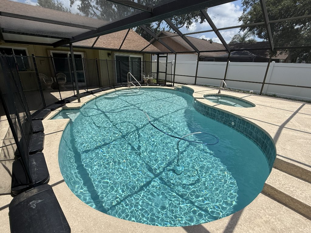 Pool with Spa
