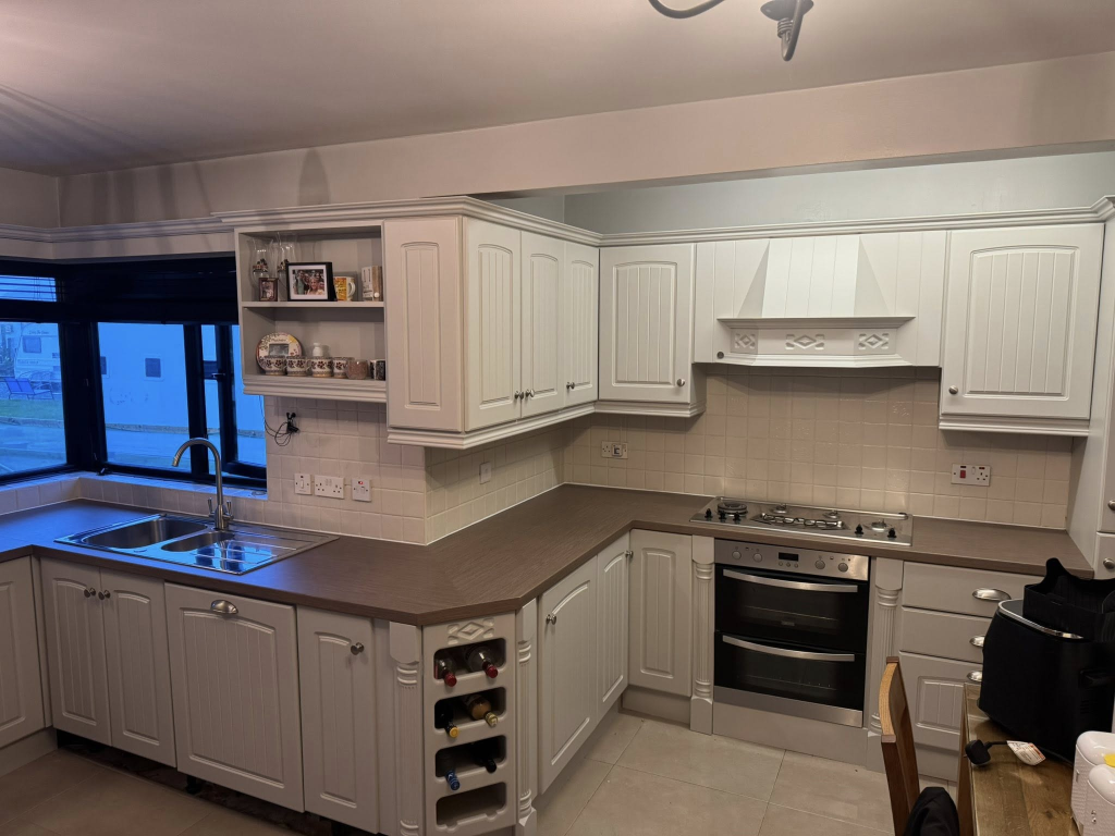 Stunning gravel oak worktop wrap in Toome kitchen