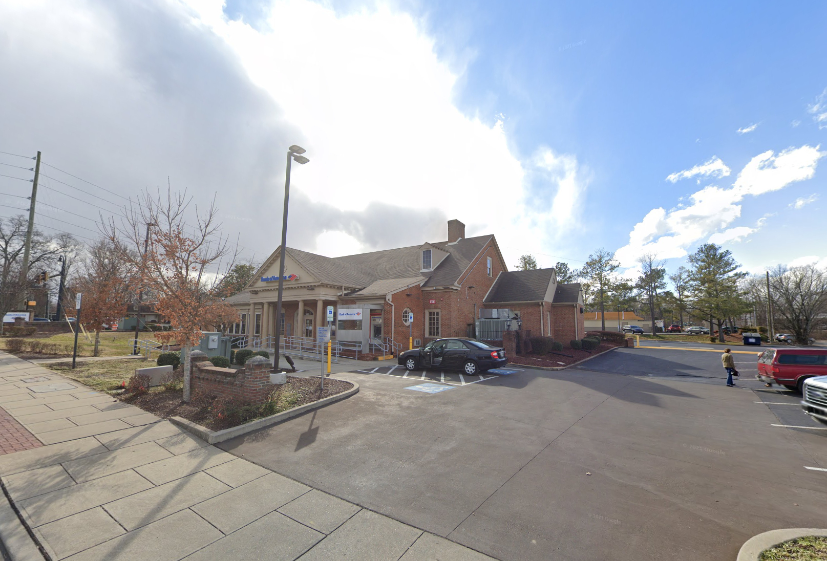 213 5th Ave N