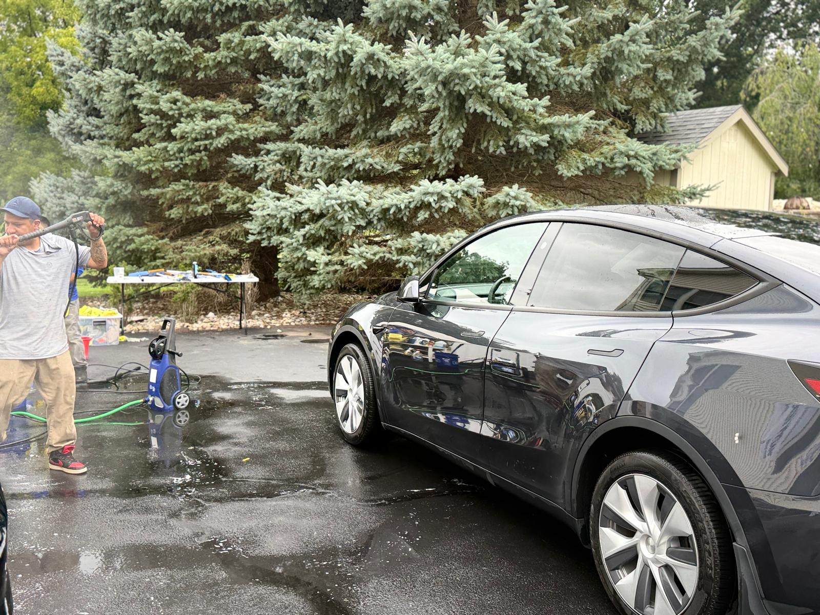 Washing the grey Tesla