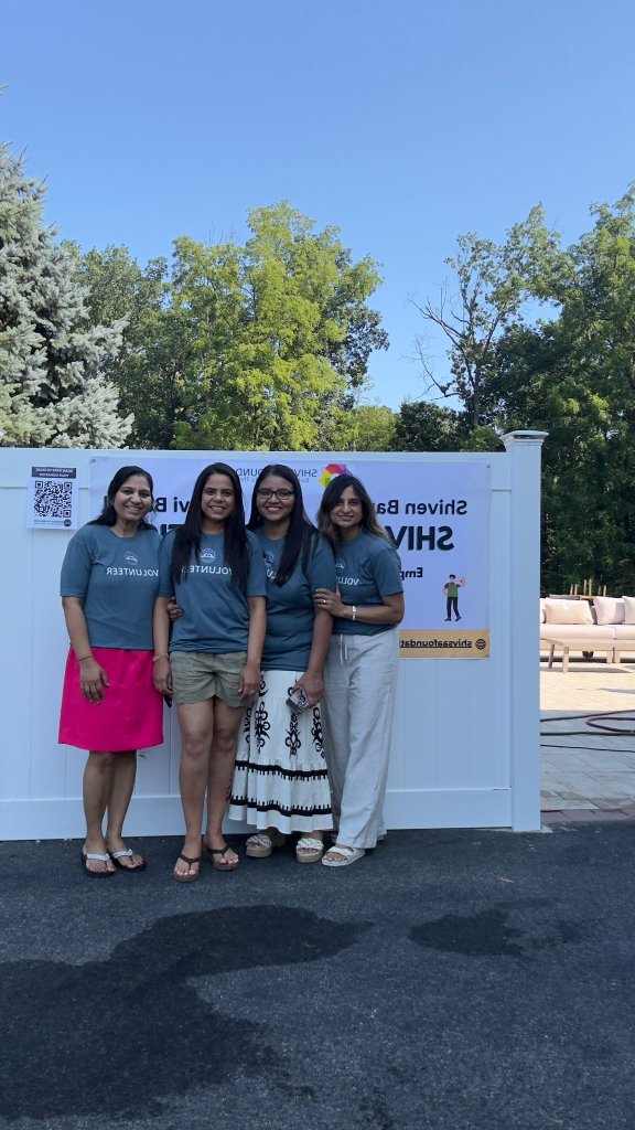 Women volunteers