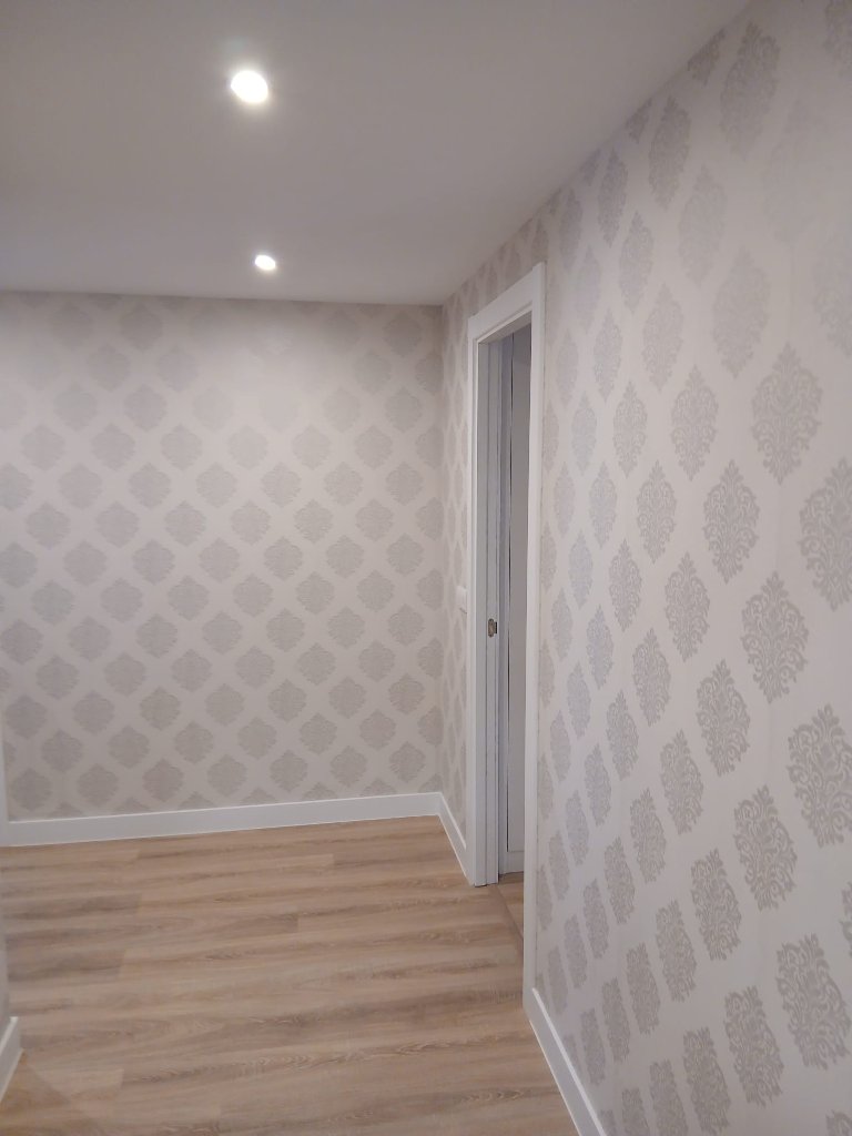 Papel pintado damasco blanco