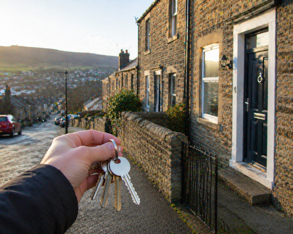 Featured image for: 7 Essential Steps If You're Locked Out in Mossley (Fast Help Guide)