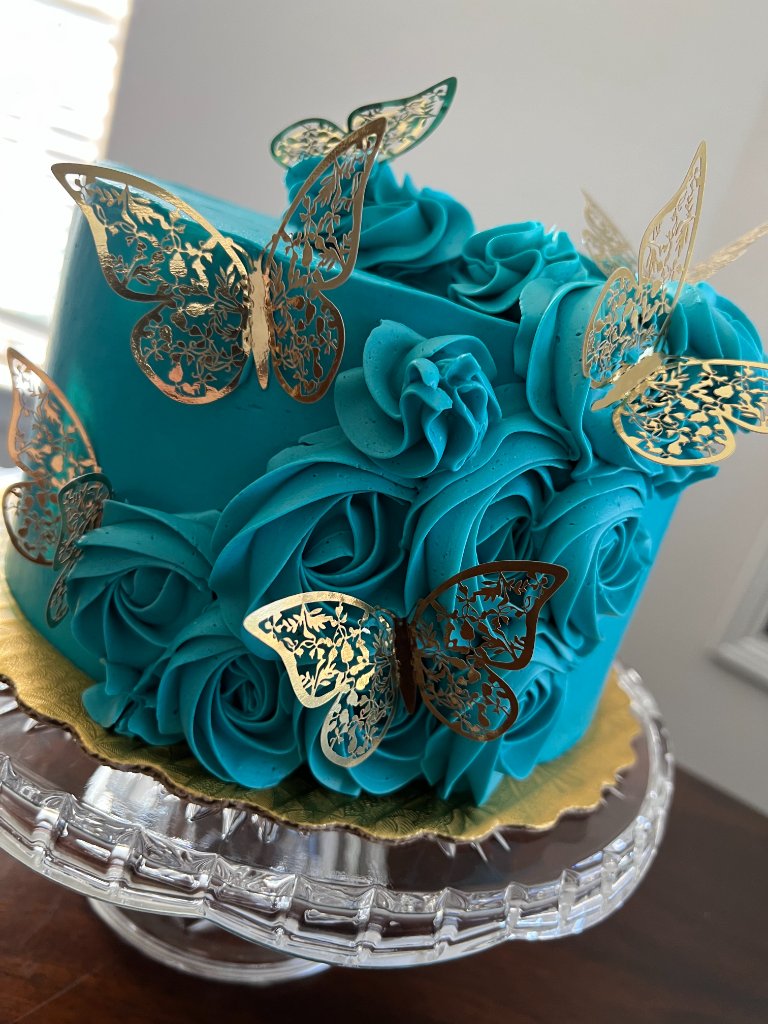 Teal Rose Cake Close-Up