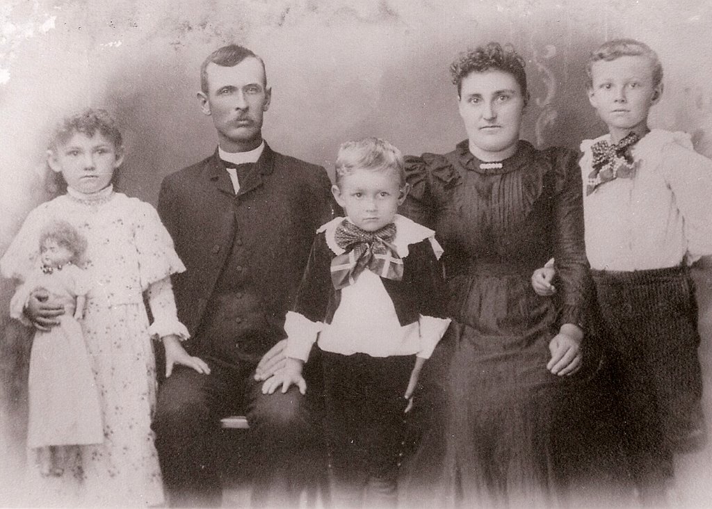 Josiah & Rosa Hinchman Family, ca. 1896