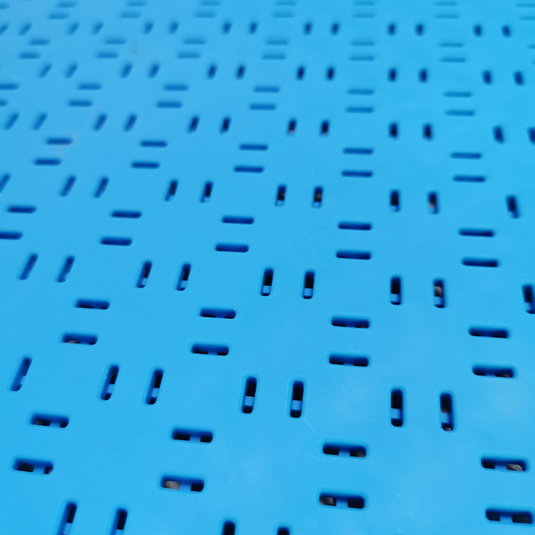 Athletic tile court