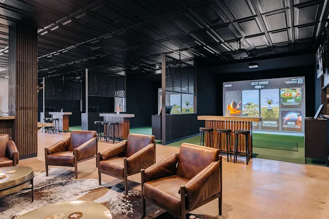 Pace Golf Lounge 4
