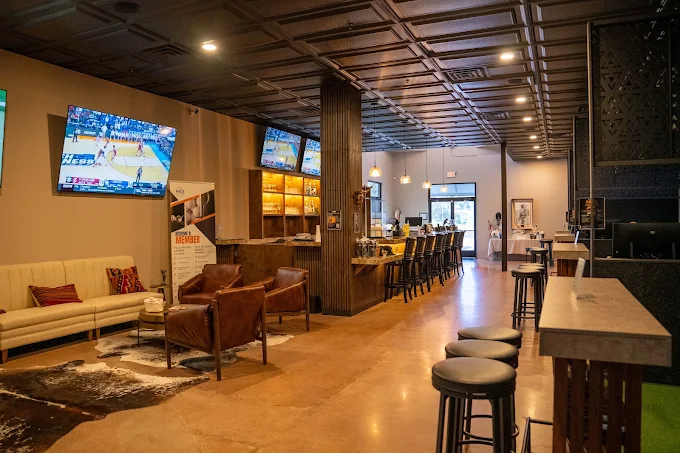 Pace Golf Lounge 3