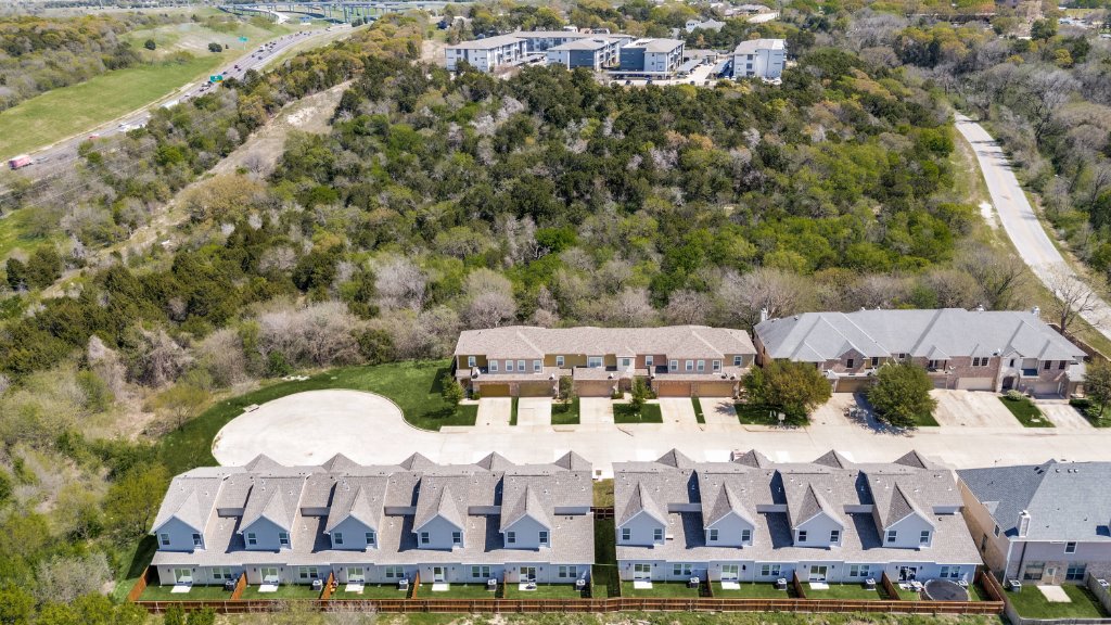 Mountain Trail Townhomes 3