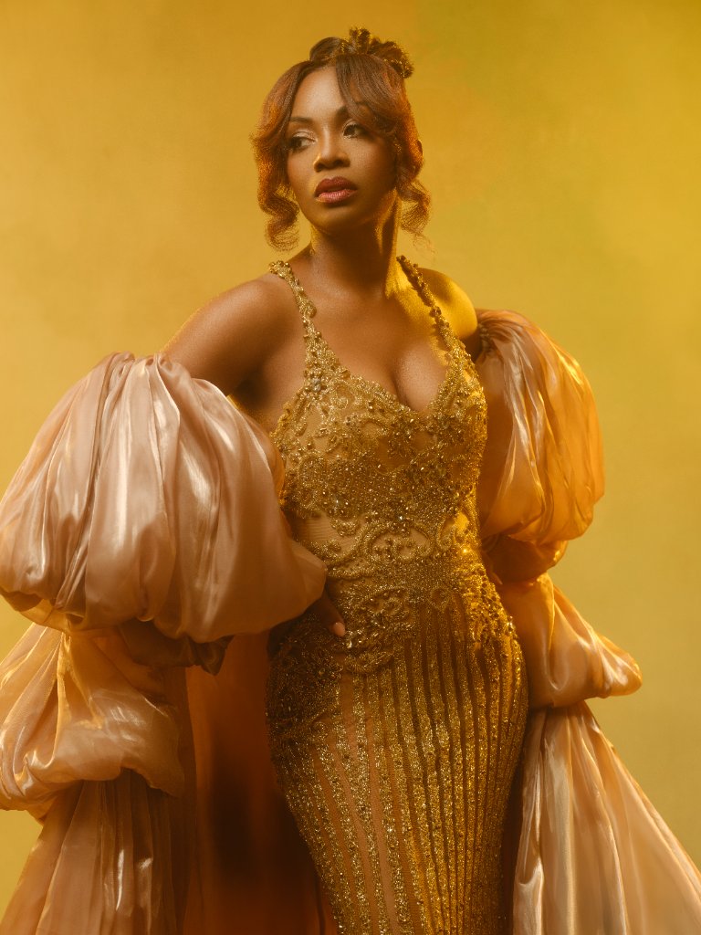 Modern portrait by Sophia Barrett Studios