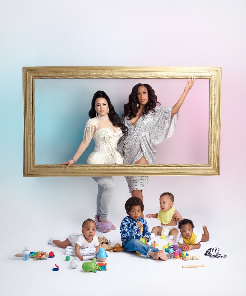 Family portrait by Sophia Barrett Studios