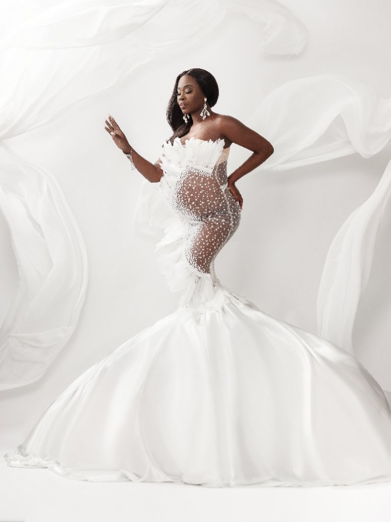 Donna white mermaid gown maternity