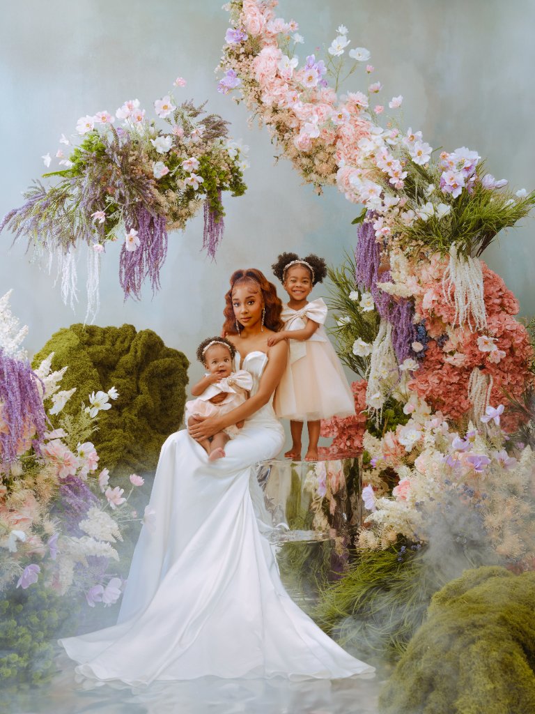 Family portrait by Sophia Barrett Studios