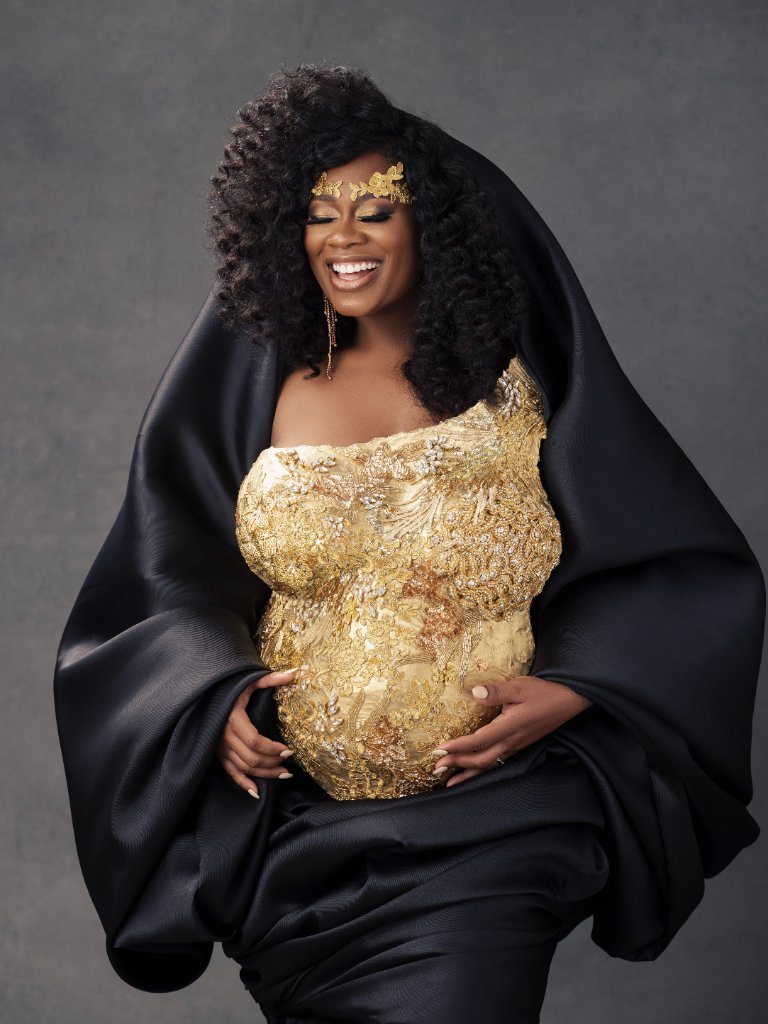 Tiffanie gold embroidered maternity portrait