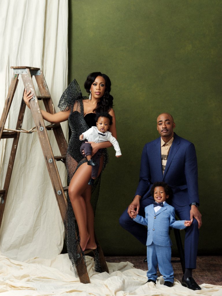 Family portrait by Sophia Barrett Studios