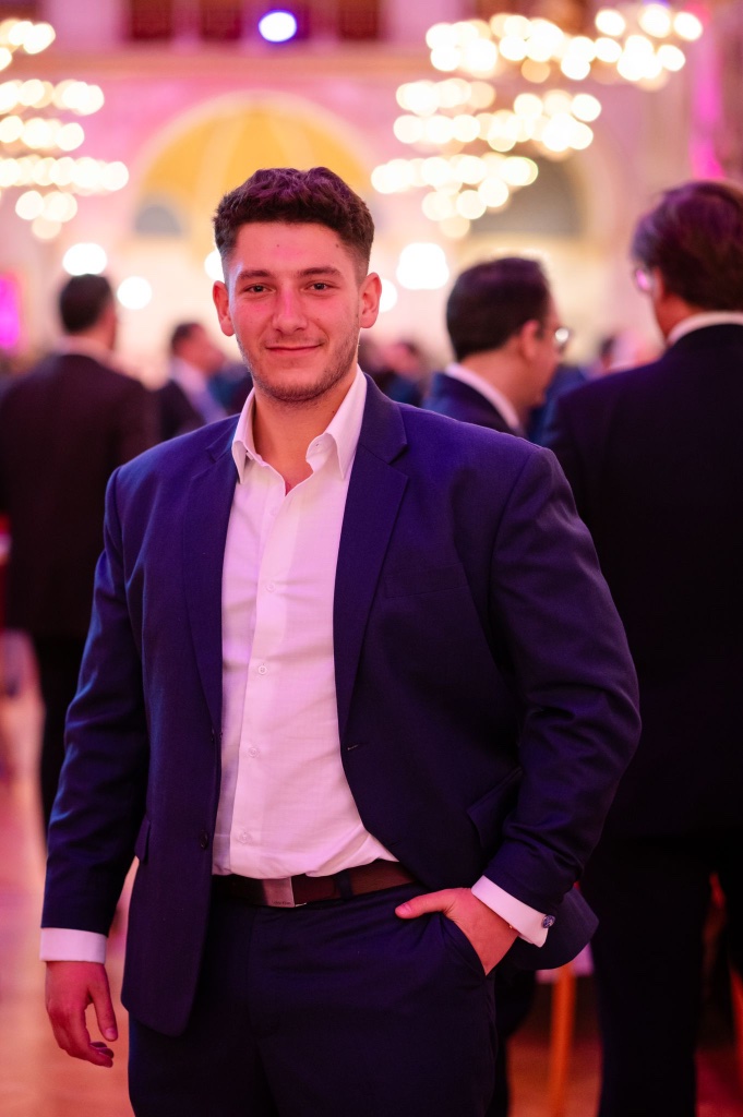 Viktor Zirelman — Founder & CEO of Co-Victory