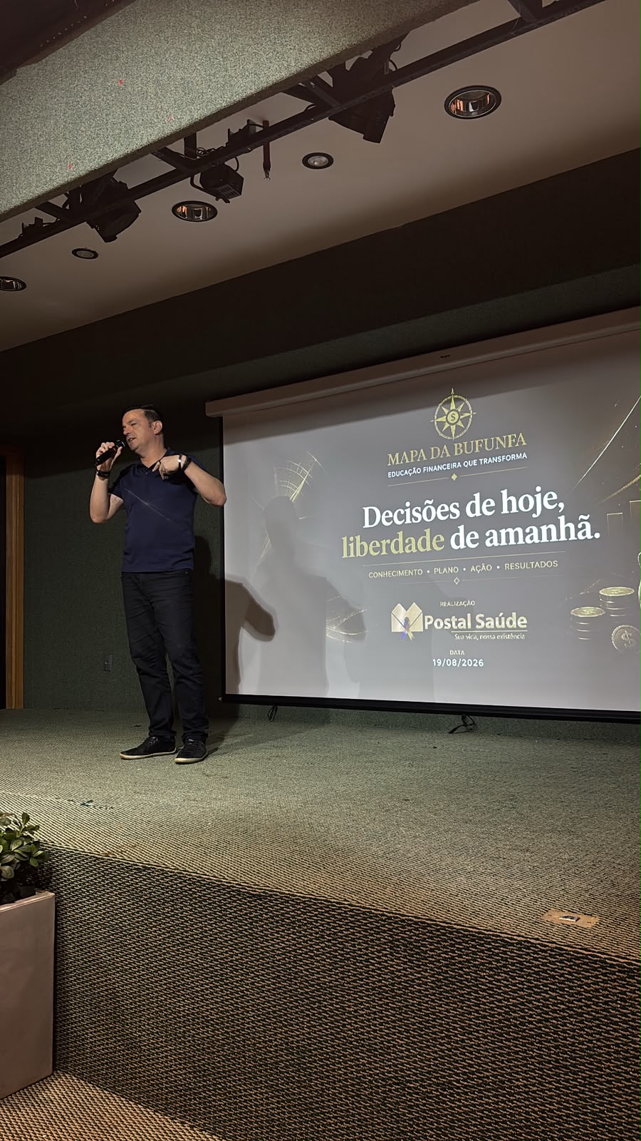 Ricardo Machado palestrando