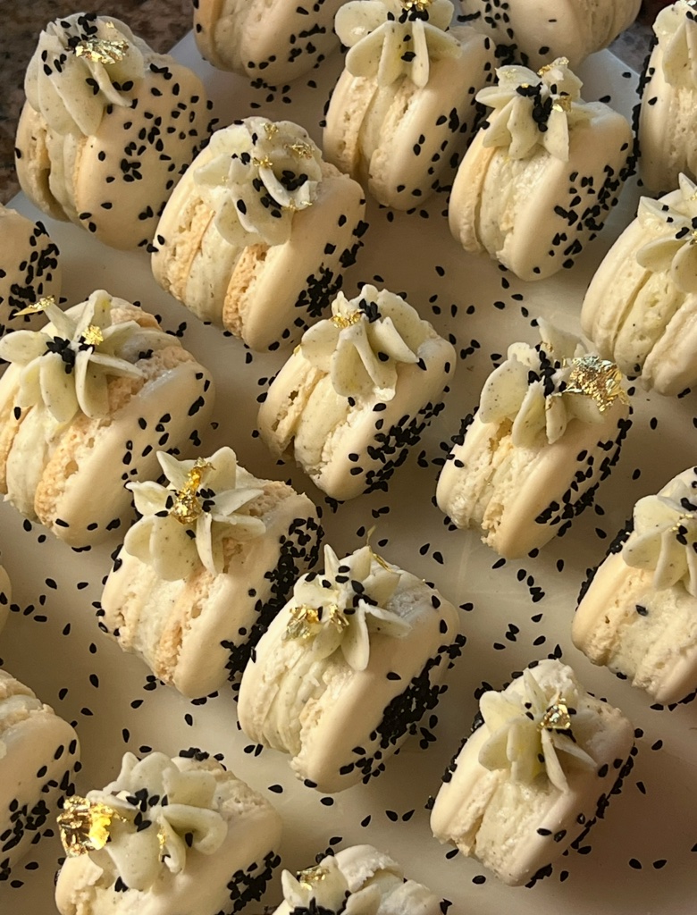 Black Sesame Macarons