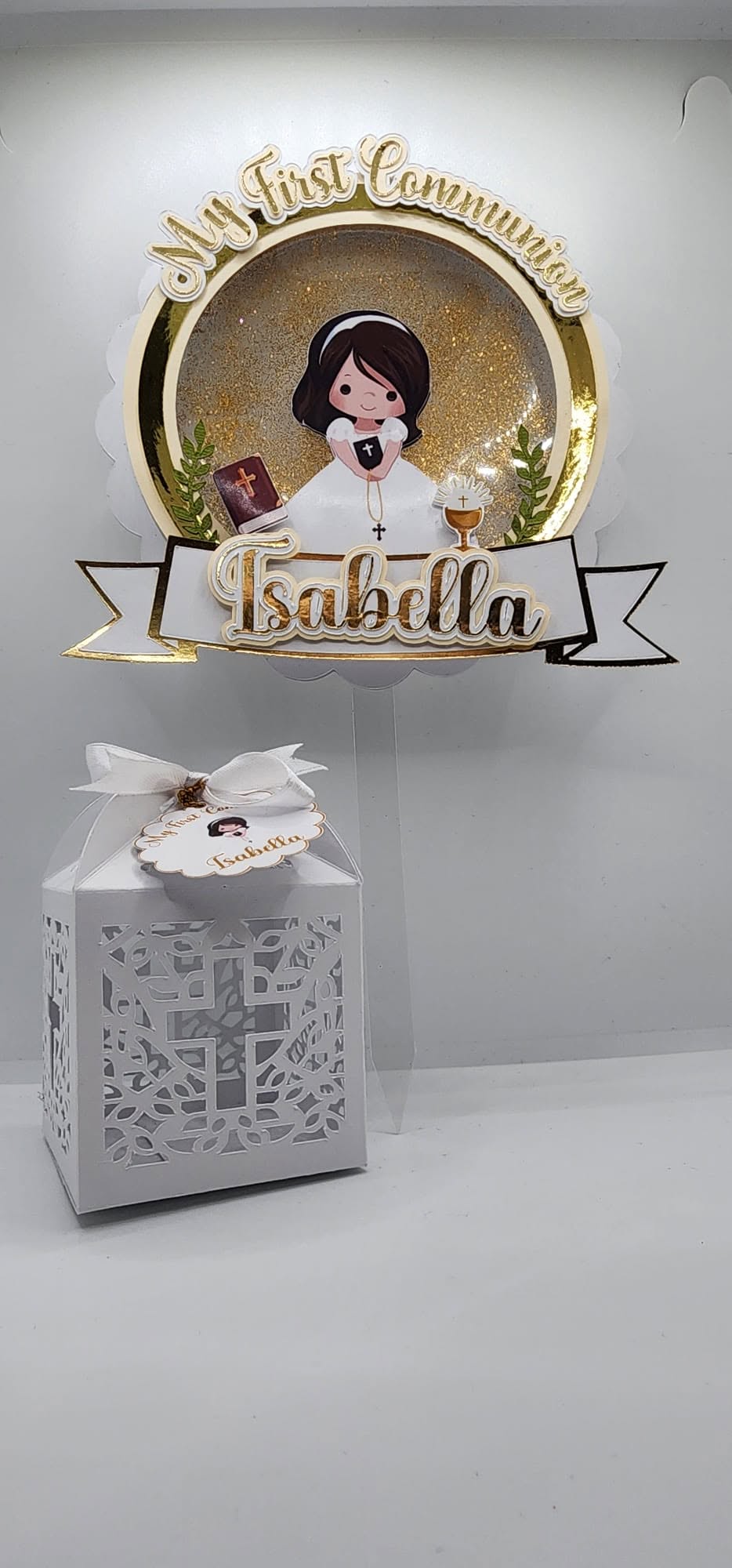 Coordinated First Communion cake topper and favour box for Isabella.