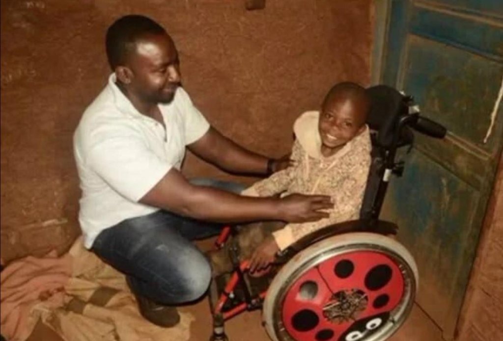 Microscope donated to local clinic