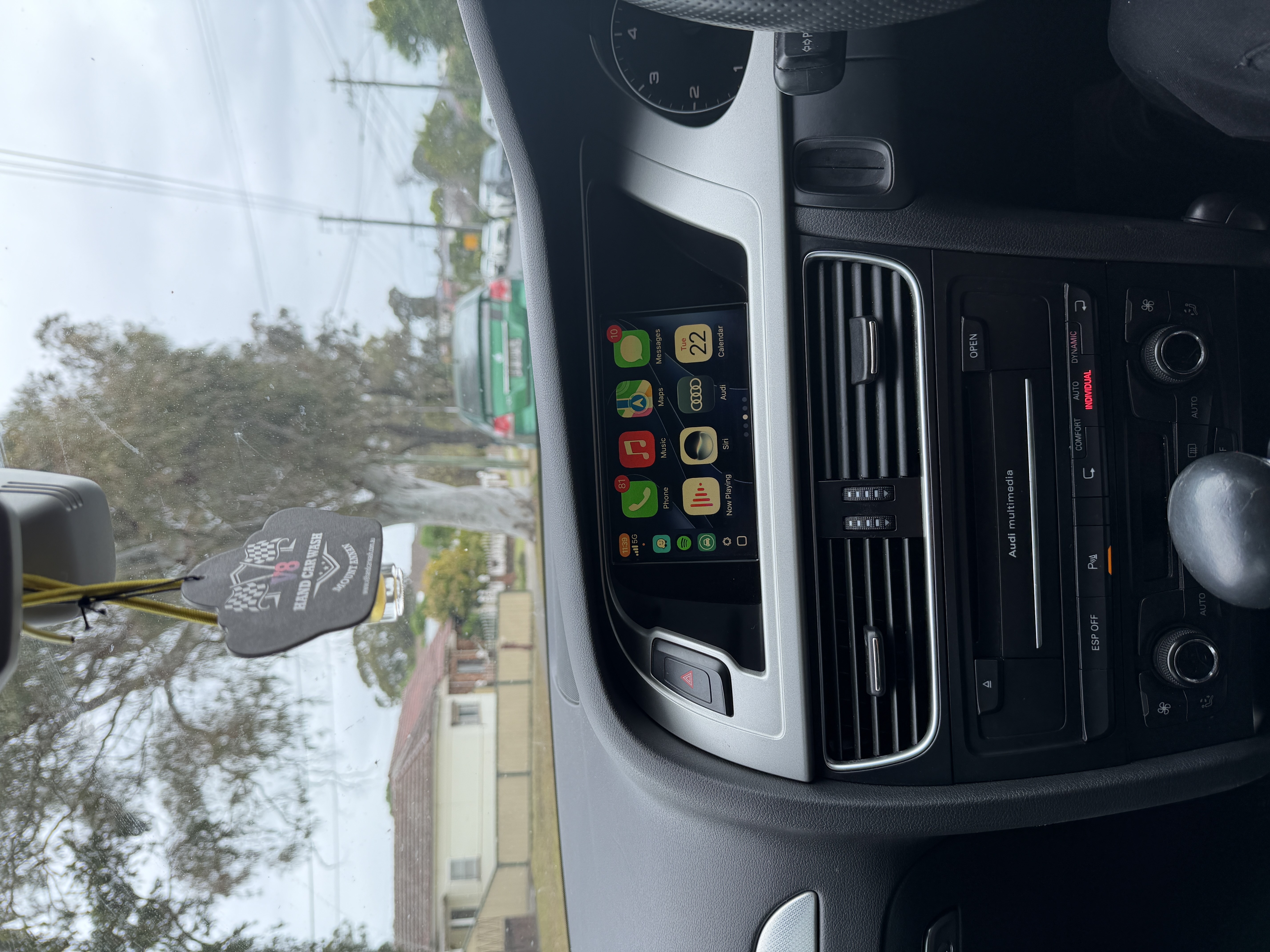 CarPlay app grid — Phone, Music, Maps, Messages