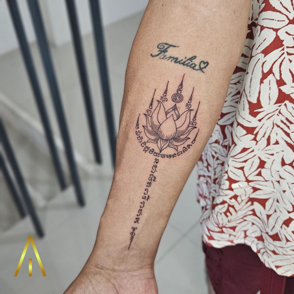 Taely Sak Yant tattoo Chiang Mai