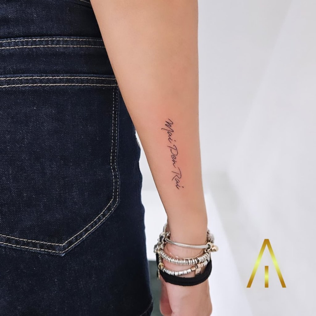 Fine line tattoo Chiang Mai Artisan Ink