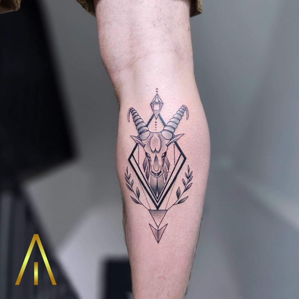 Minimal tattoo Chiang Mai Artisan Ink