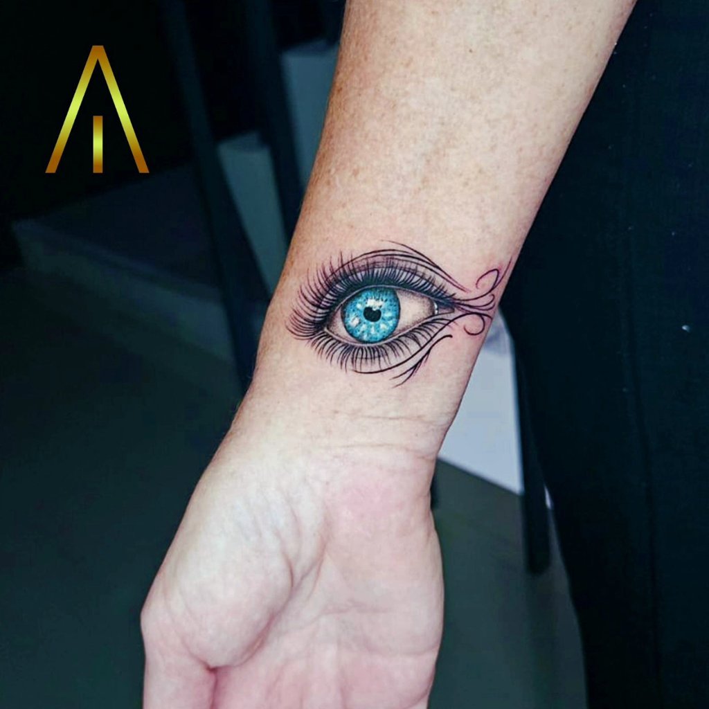 Minimal tattoo Chiang Mai Artisan Ink