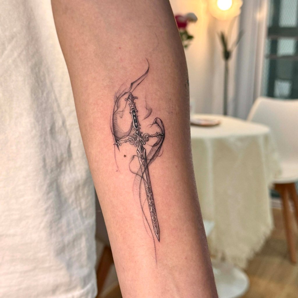 Miaa fine line tattoo Chiang Mai