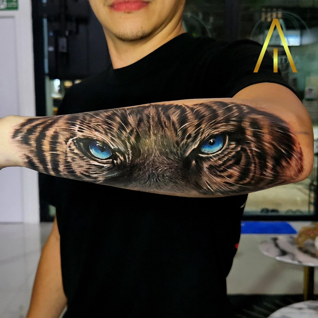Realistic tattoo Chiang Mai Artisan Ink