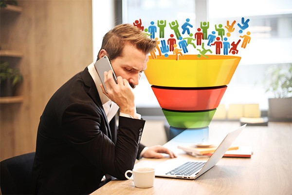 Prospección: el sutil arte de interrumpir para llenar el embudo de ventas