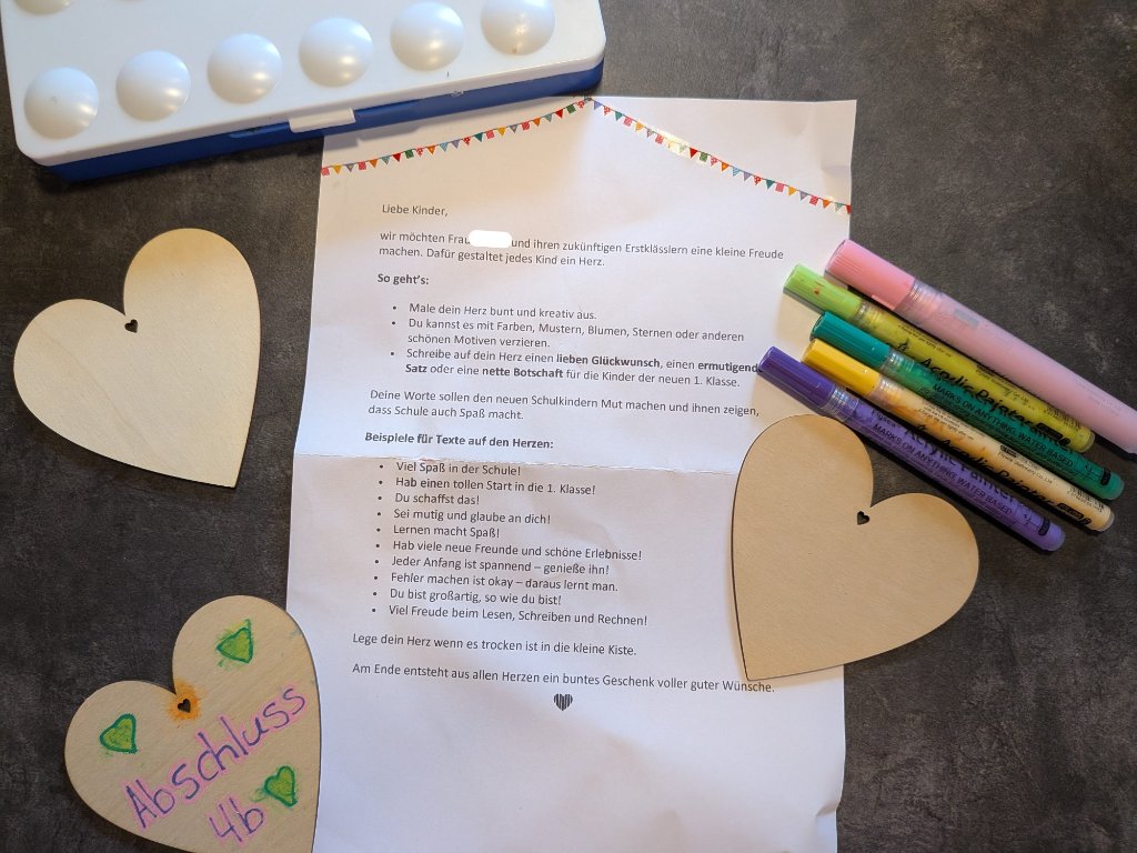 Bemalte Holzbasteleien für die neue 1. Klasse – Abschiedsgeschenk Grundschule